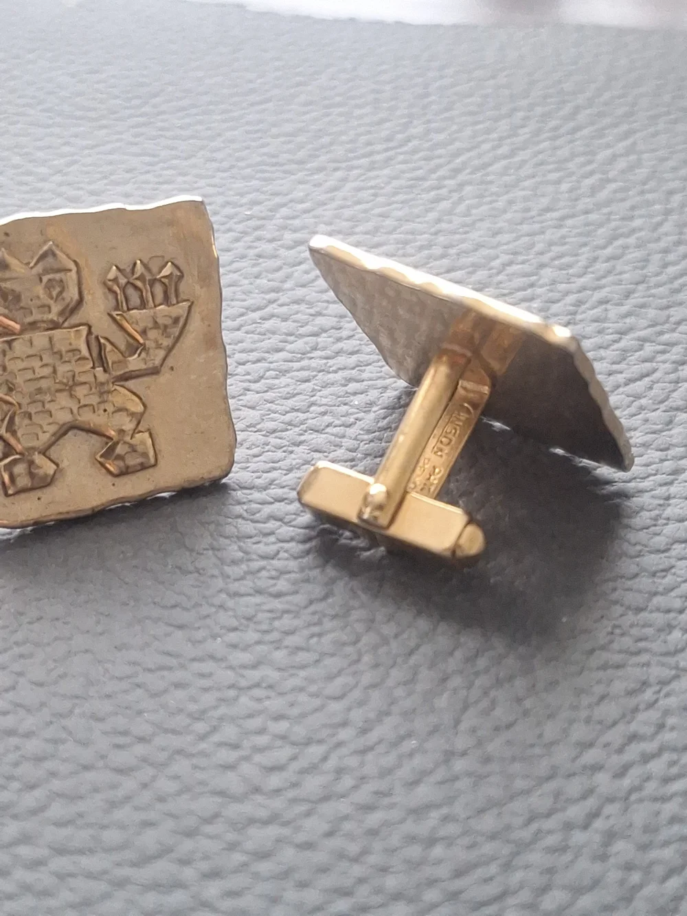 Anson gold tone